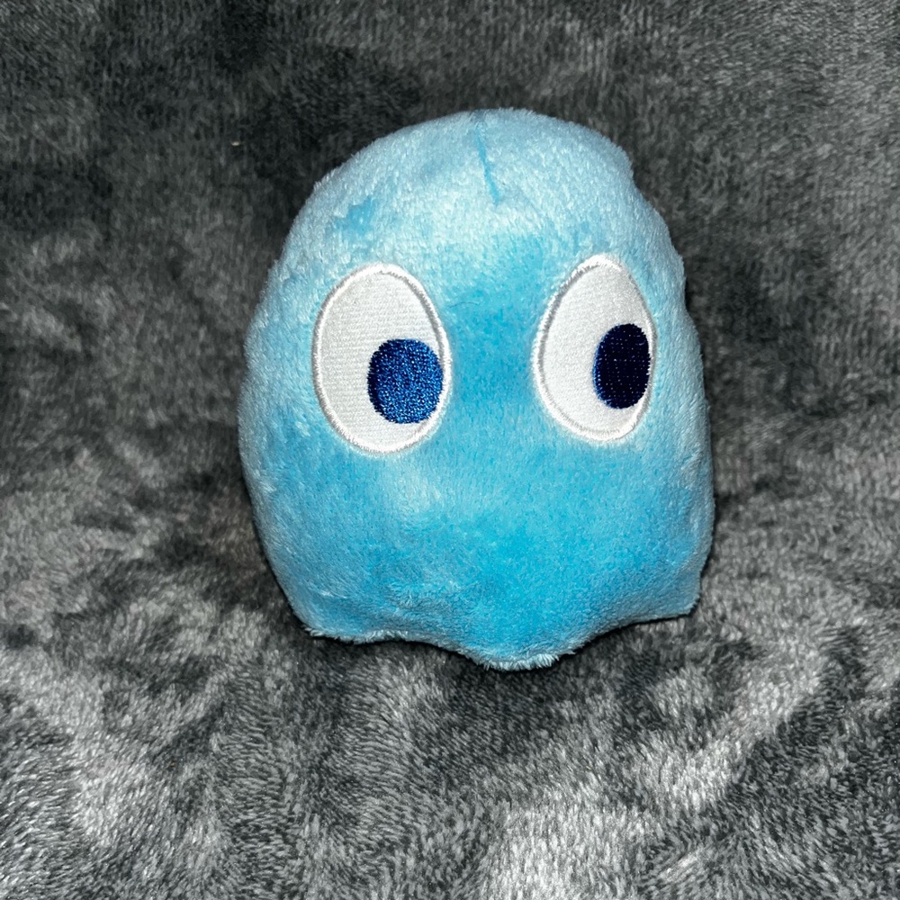 Ms. Pac-Man Plush Blue Ghost Inky Bandai Namco Toy Factory Does Not Work